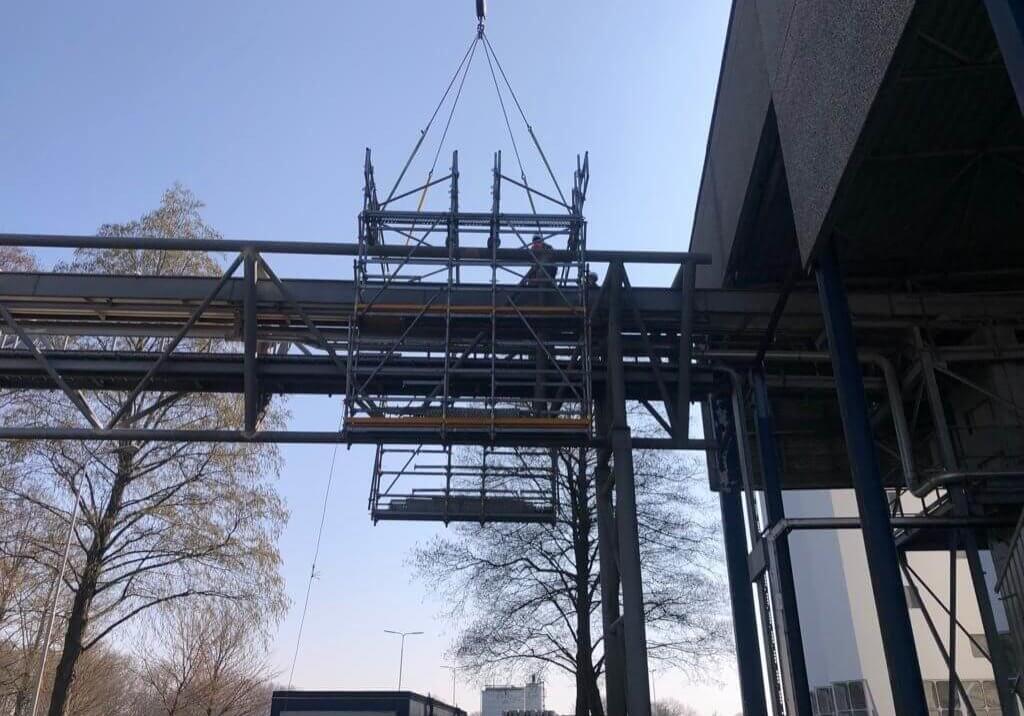 steiger-steigerbouw-steigerconstructie-verplaatsbaar-Industrie-Heineken-Zoeterwoude-Moutbrug2