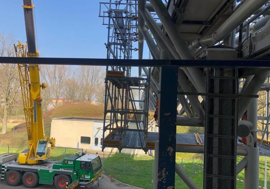 steiger-steigerbouw-steigerconstructie-verplaatsbaar-Industrie-Heineken-Zoeterwoude-Moutbrug2